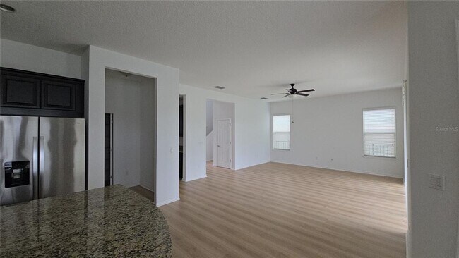 Building Photo - 11839 Cross Vine Dr