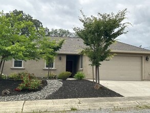 Building Photo - New Construction Home for Rent in Redding CA | Solar, Fenced Yard, 2 Car Garage