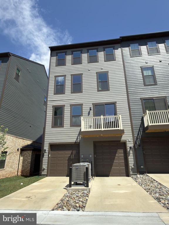 Building Photo - 14441 Albemarle Point Pl