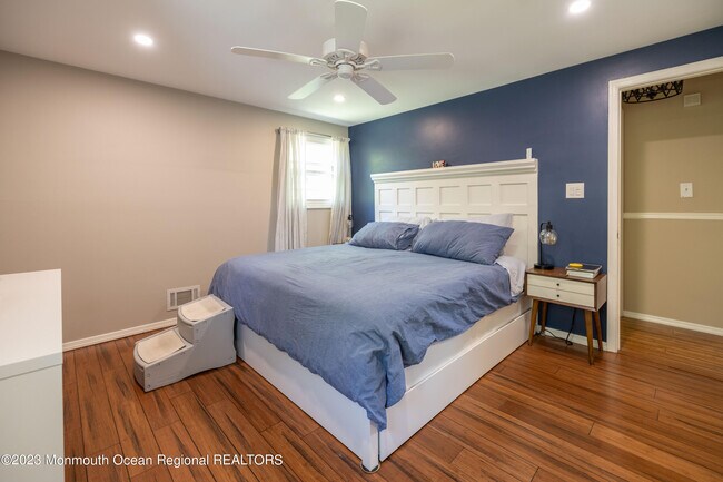 Building Photo - 38 Claridge Dr