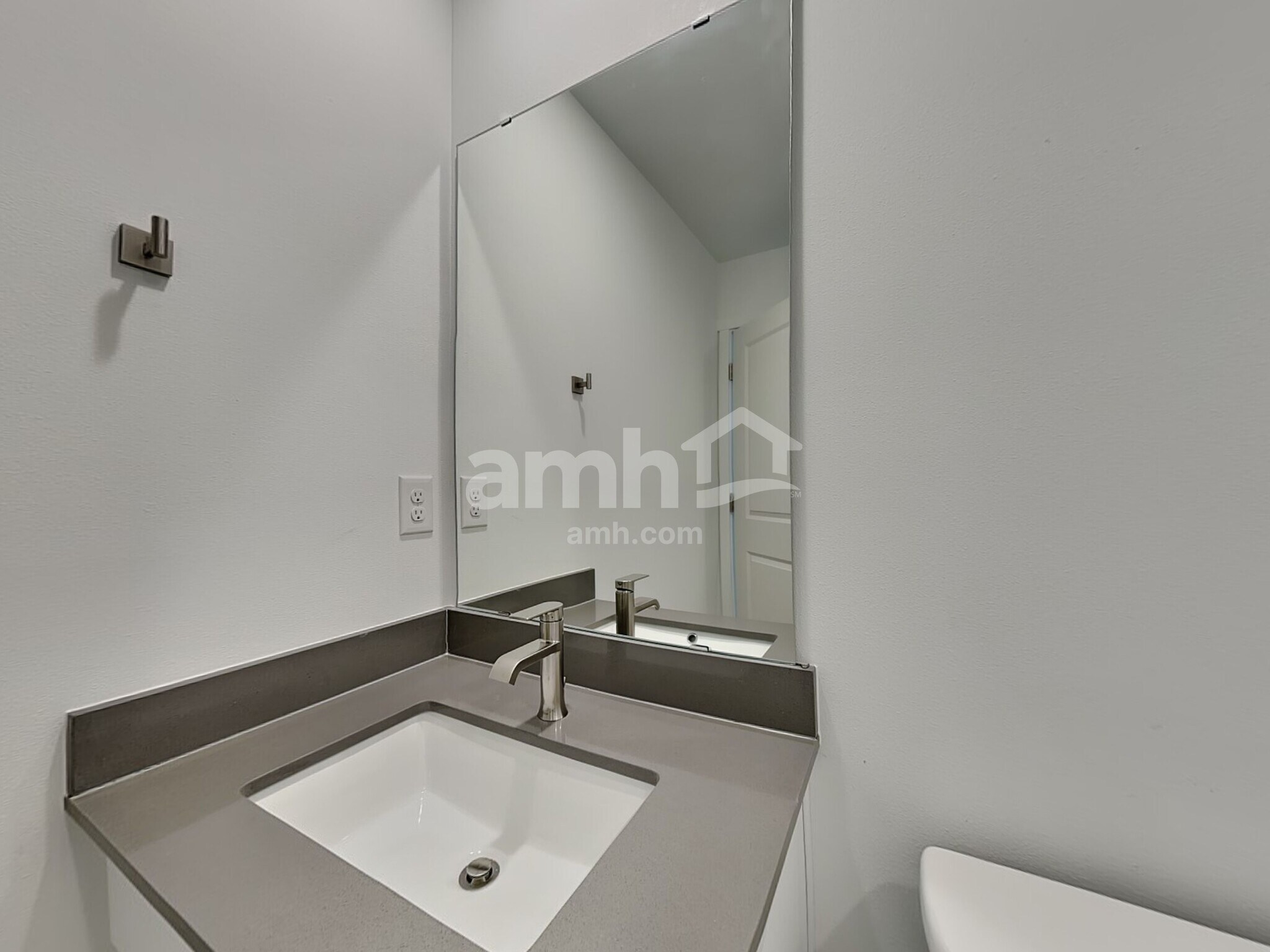 Building Photo - 5101 Turnstone St SE