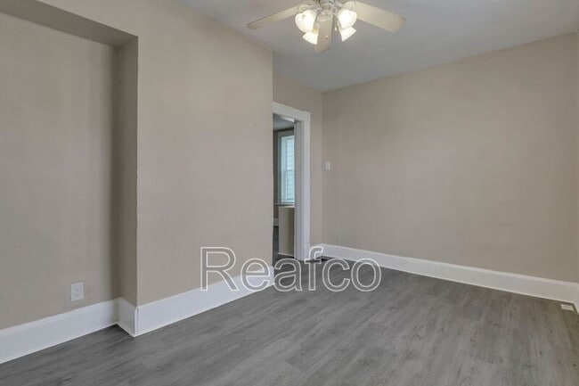 Building Photo - 174 N Princeton Ave