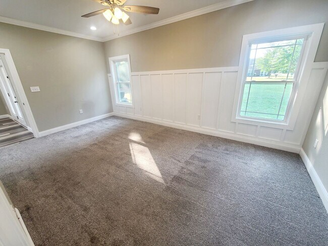 Building Photo - The Blandville - 2 bedroom- 2 bath