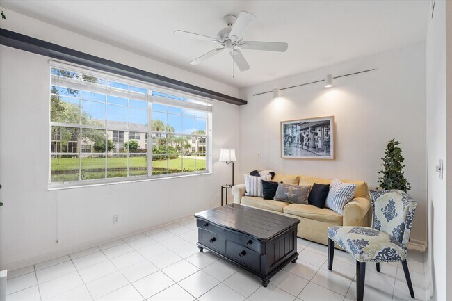 Building Photo - 5083 Lake Catalina Dr