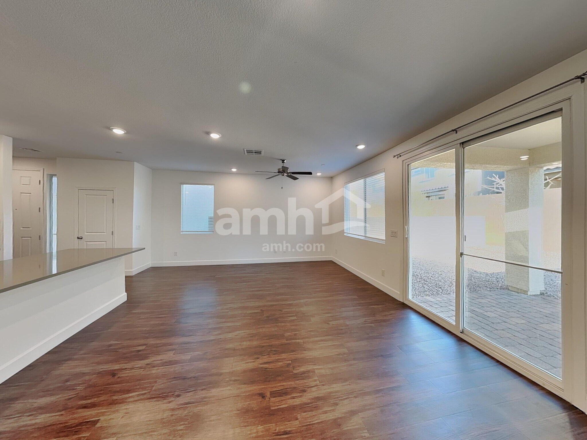 Building Photo - 642 N Water St