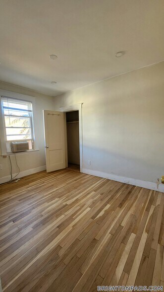 Building Photo - 26 Chiswick Rd