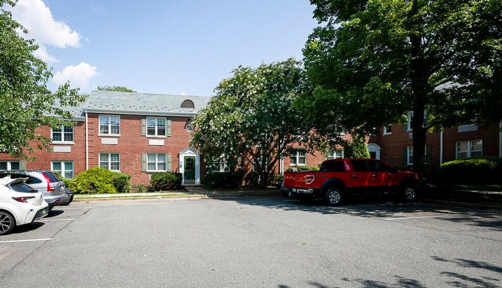 Building Photo - 4 Ashby St