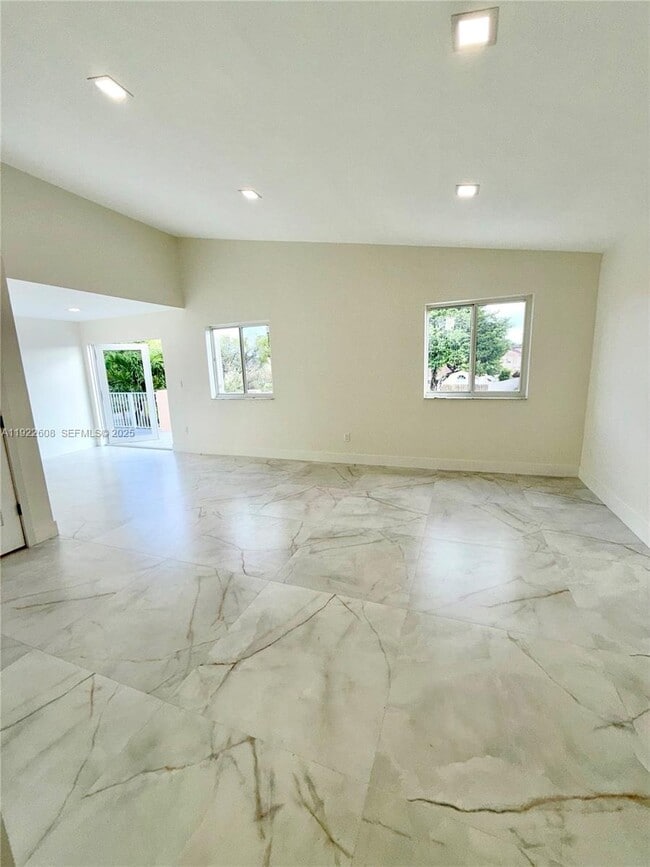 Building Photo - 15254 SW 109th St