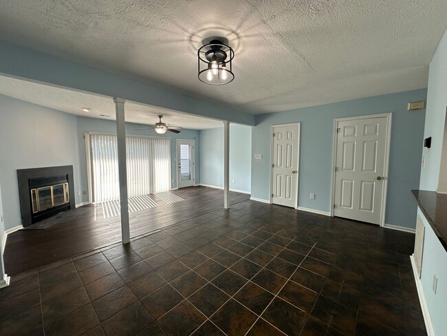 Building Photo - 105 Scotts Point