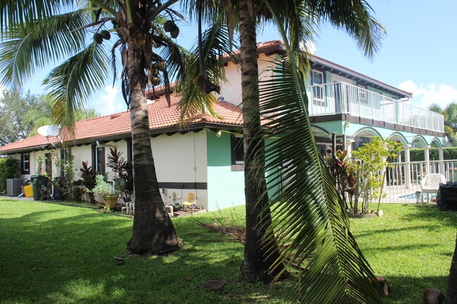 Building Photo - 13847 Geranium Pl