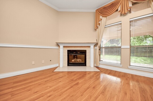Building Photo - 5618 Painted Trail Dr