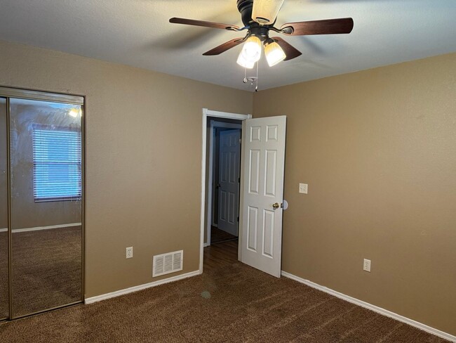 Building Photo - KU2-Osage Duplex 2