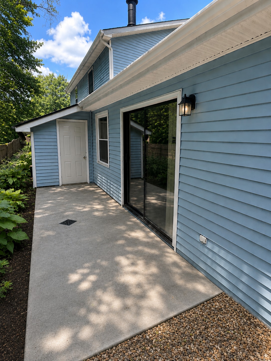 Building Photo - 1220 Oakplace Dr SW