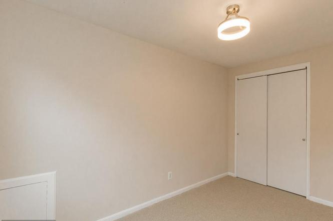 Bedroom 2 - 526 Kenyon Street NW #101