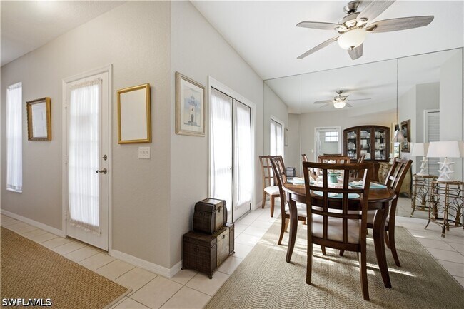 Building Photo - 7054 Barrington Cir