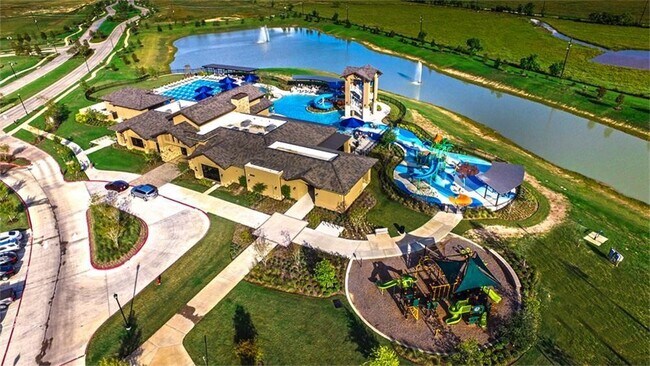 Building Photo - 3527 Shearwater St