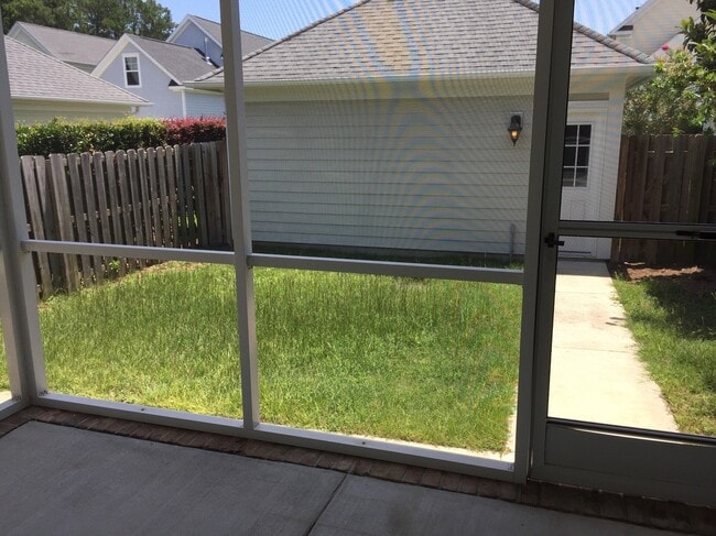 Building Photo - 3 Bedroom 2.5 Bath Townhouse in Eaglewood Retreat - James Island