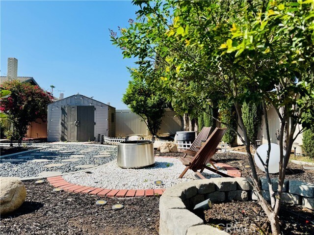 Building Photo - 750 Lincoln Ave