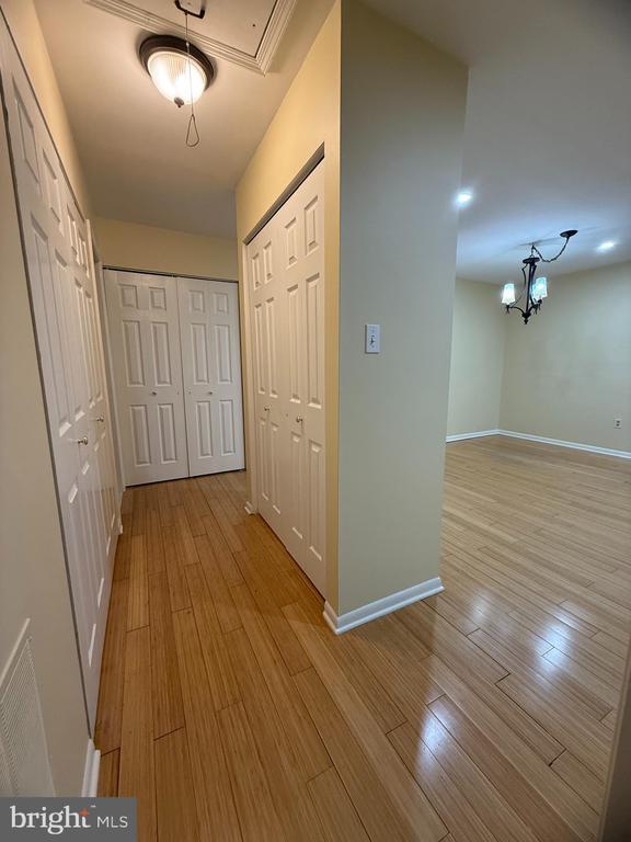 Building Photo - 168 Valley Stream Cir
