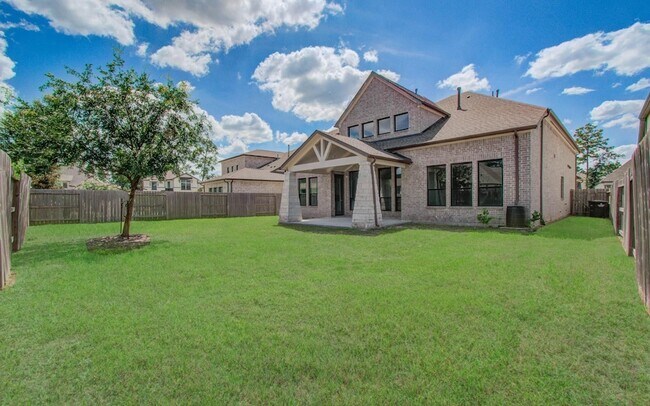 Building Photo - 15108 Botanical Garden Dr