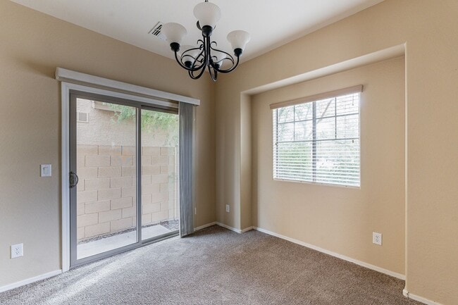 Building Photo - 3 bedroom home in Surprise