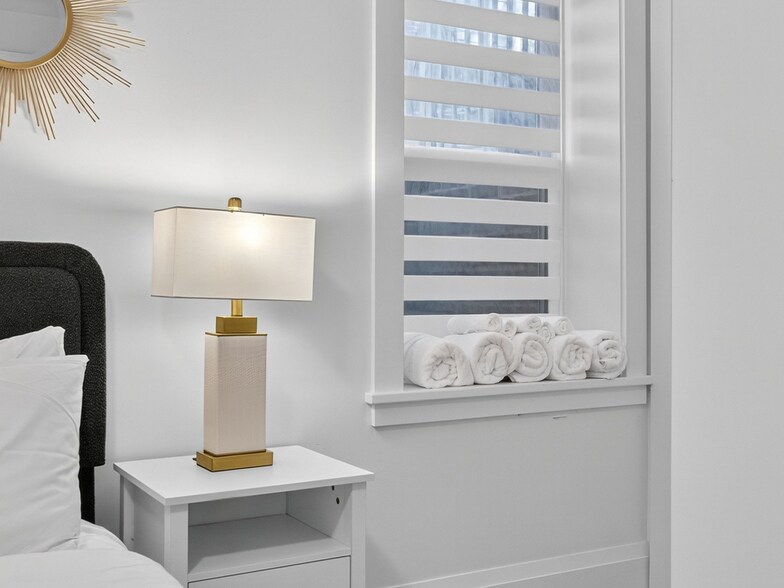 Building Photo - 359 Broadway