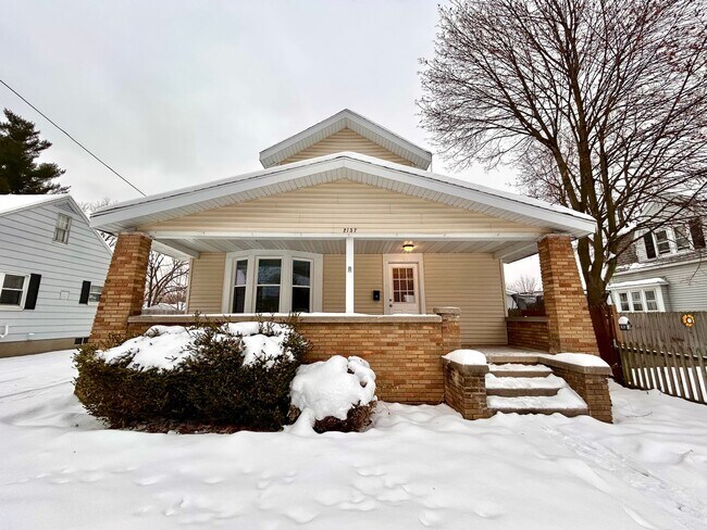 Primary Photo - Three Bedroom Home in Northeast Grand Rapids