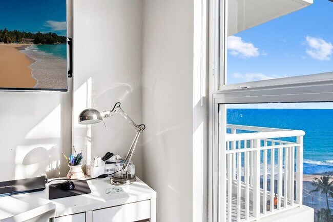 Building Photo - 3850 Galt Ocean Dr