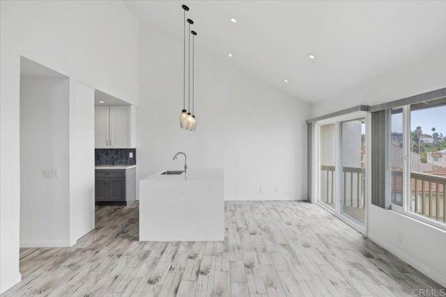 Building Photo - 6686 Corte Maria