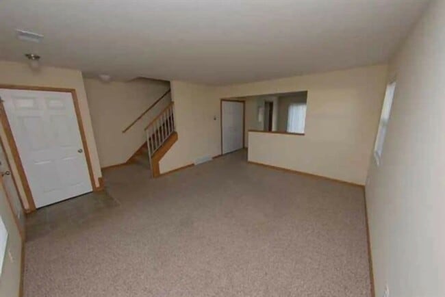 Building Photo - 3880 Kenowa Ave SW