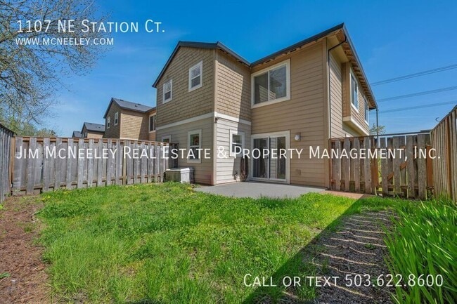 Building Photo - 1107 NE Station Ct