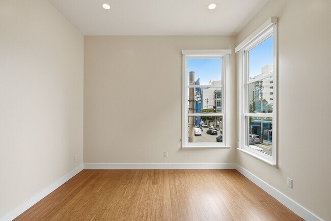 Building Photo - 1801 Divisadero St