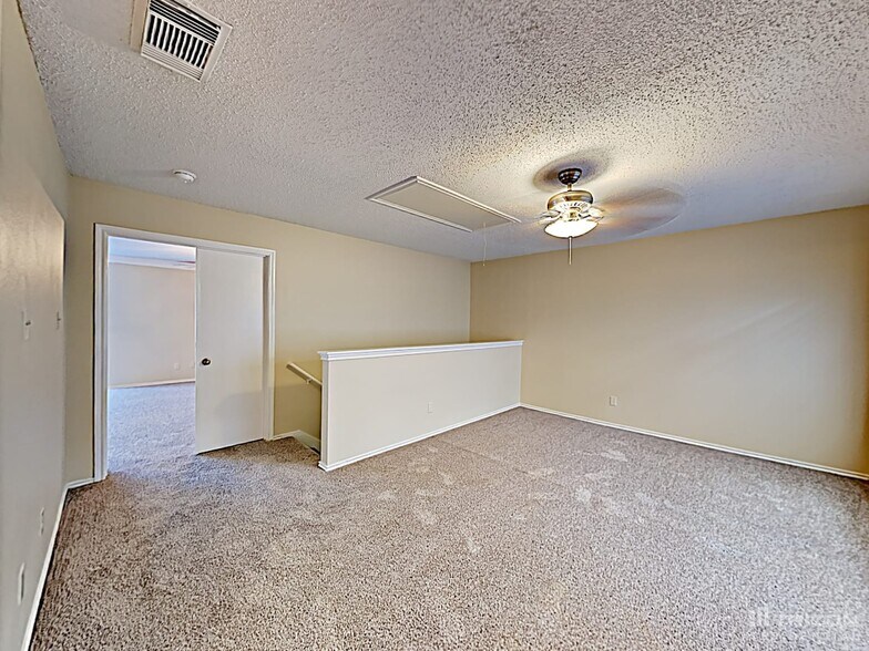 Building Photo - 6007 Ferrysage Dr