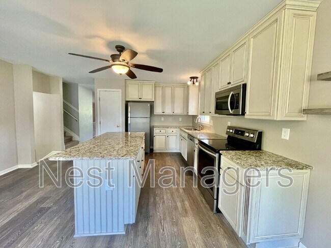 Building Photo - 5651 Dodge Dr