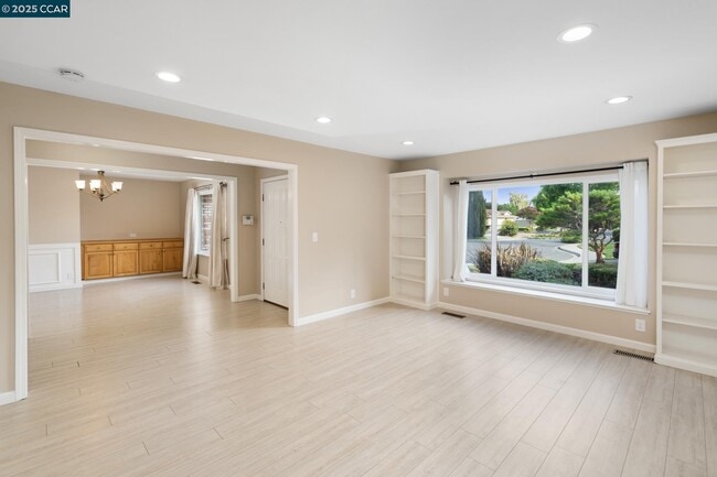 Building Photo - 3158 Randick Ct