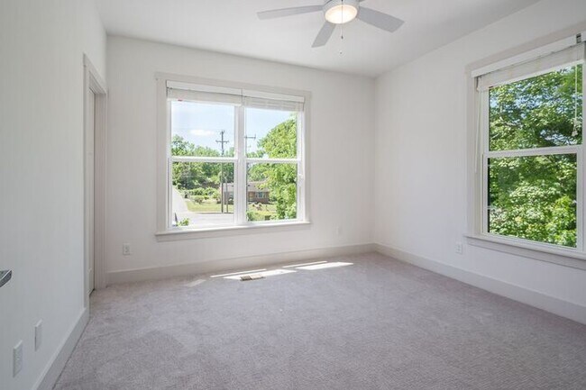 Building Photo - East Nashville Condo at Cleveland Park