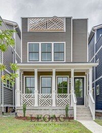 Building Photo - 600 45th Ave N