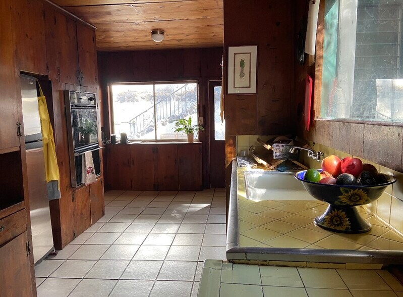 Building Photo - 8337 Lookout Mountain Ave