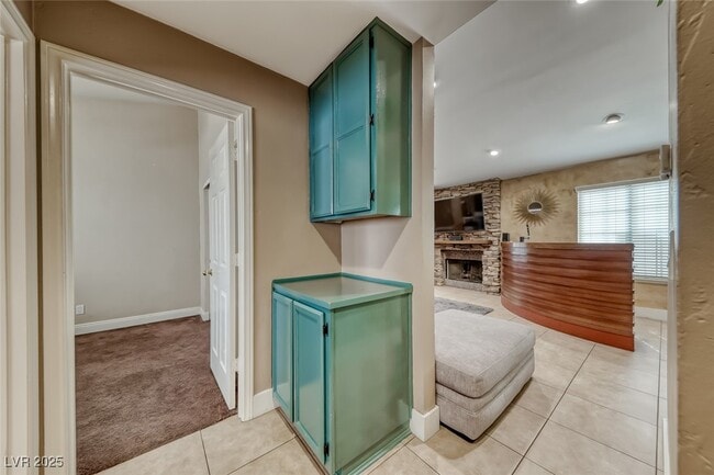 Building Photo - 9832 Cactus View Ave