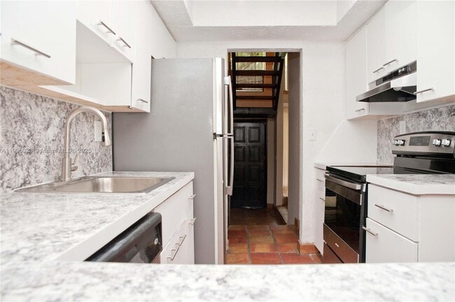 Building Photo - 19216 NE 25th Ave