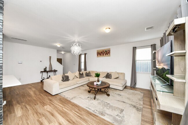 Building Photo - 18611 Cooper Ravine Wy