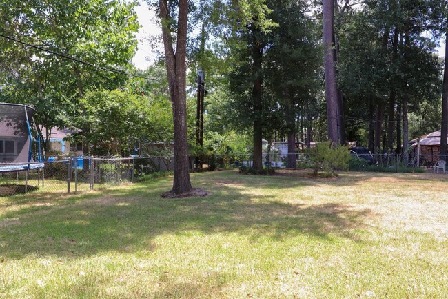 Building Photo - 109 Halo Dr