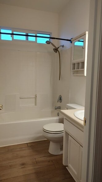 Building Photo - 7252 Parriza Ct