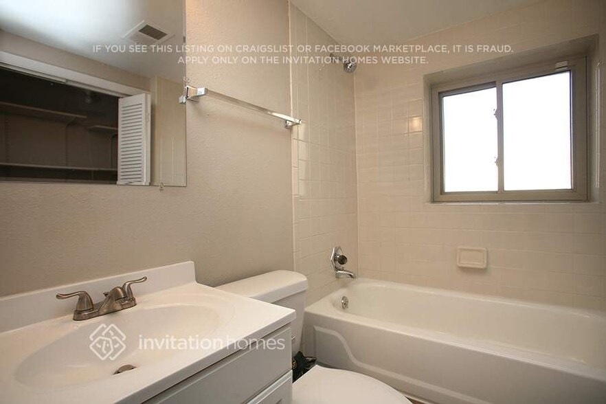 Building Photo - 9900 Detroit St