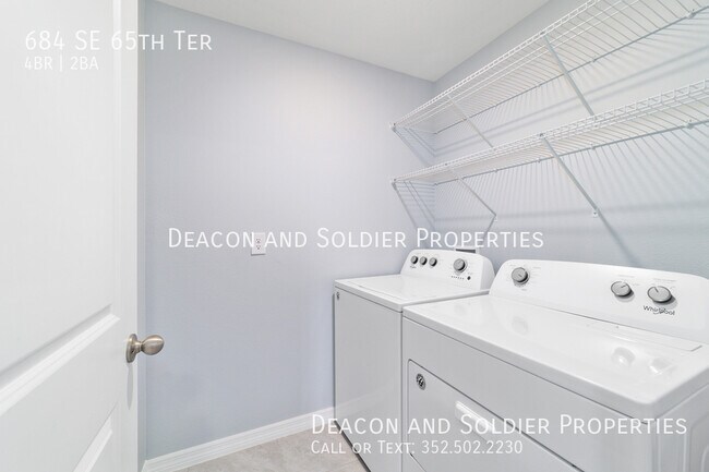 Building Photo - 684 SE 65th Terrace