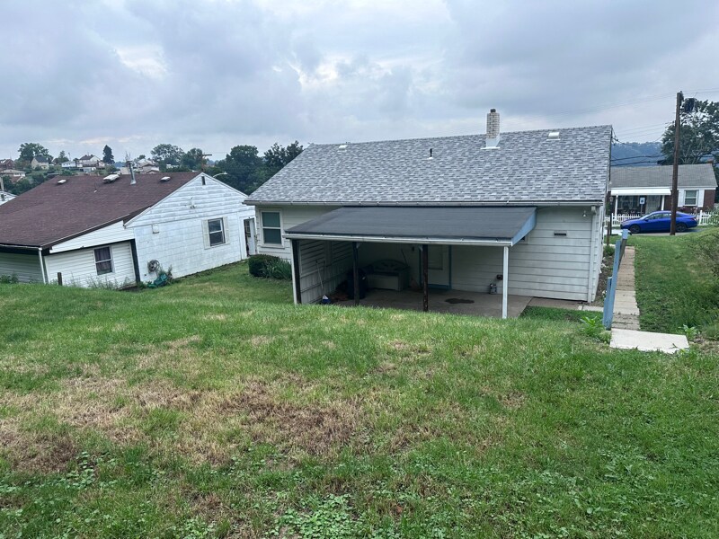 Building Photo - 224 Dersam St