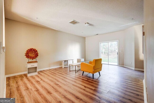Building Photo - 2837 Laurel Ridge Cir