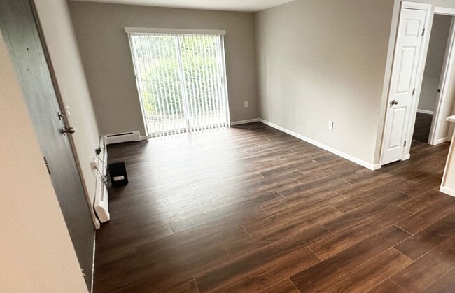 Interior Photo - Clifton View