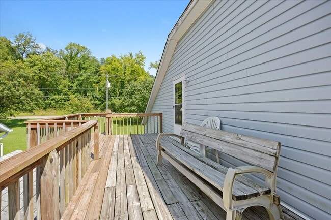 Building Photo - 2105 N Keebler Ave
