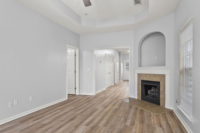 Building Photo - Nice 3 Bed 2 bath Home Available! Schedule...